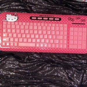 2012 hello kitty Sanrio keyboard from 2012 plug ‘n play